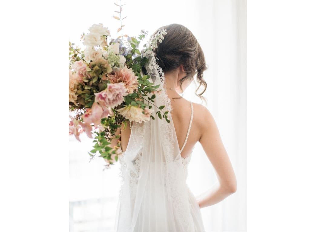 ドレスイメージ　エルサカエブライダルフェア